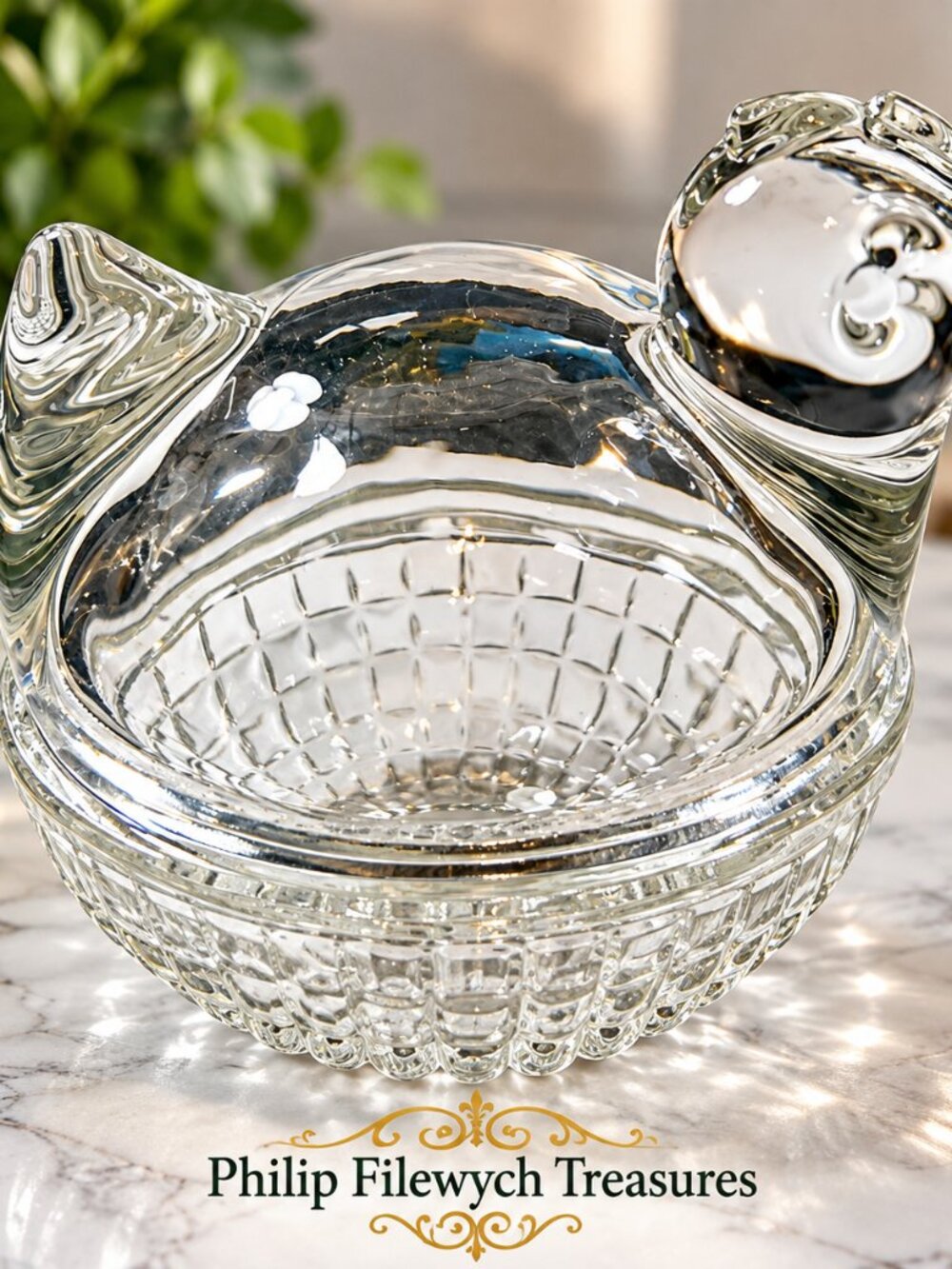 CCD-10--Vintage Crystal Glass Duck Covered Candy Dish with Lid 523 g